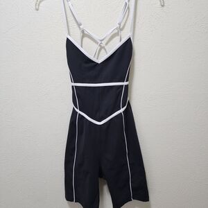 Yllw Size Medium Bodysuit